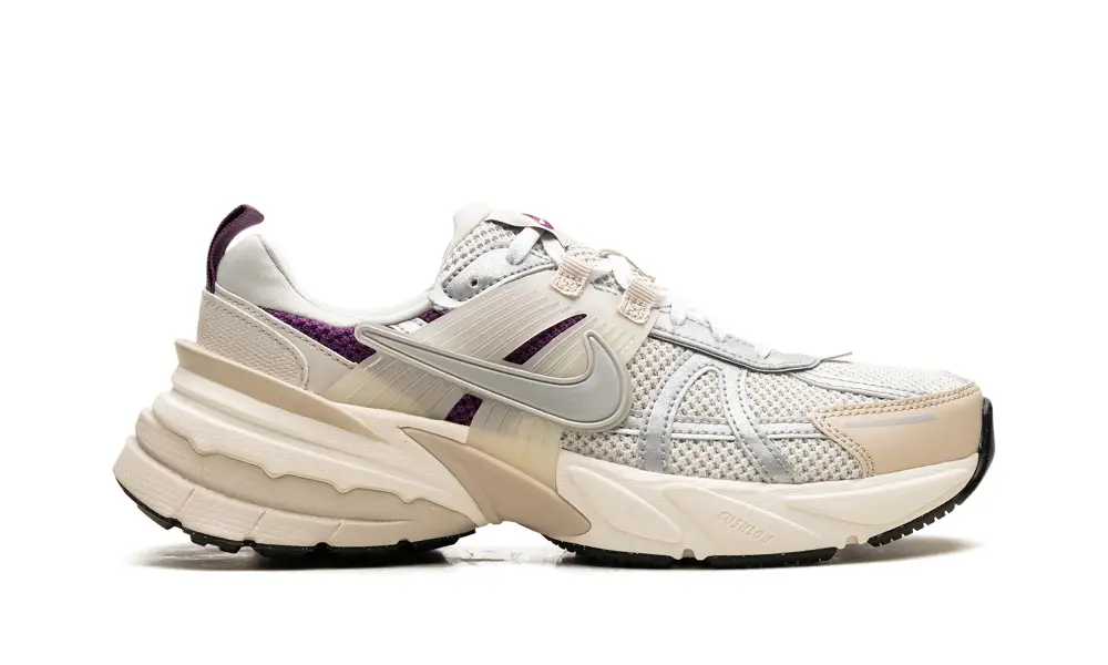 Nike Lifestyle V2K Run Prm Wmns 'Light Bone'