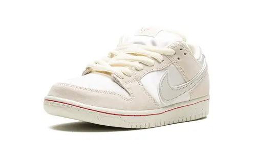 Nike SB SB Dunk Low 'Valentine's Day - Low Love Found' 