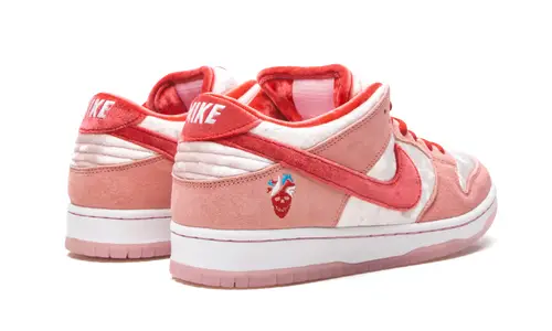 Nike Dunk SB Dunk Low 'StrangeLove - Special Box' 