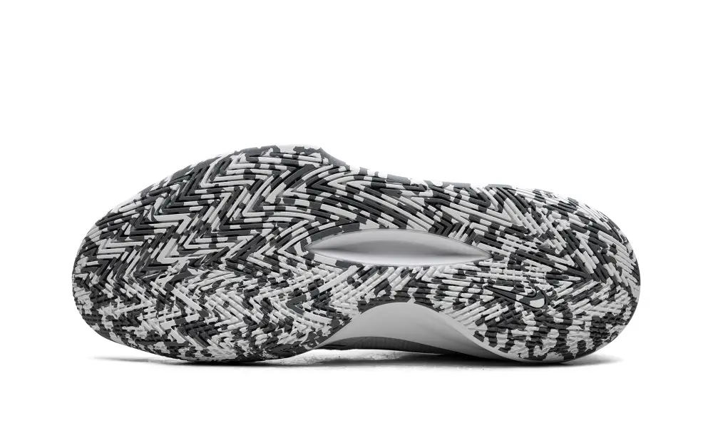Nike Basketball Precision 5