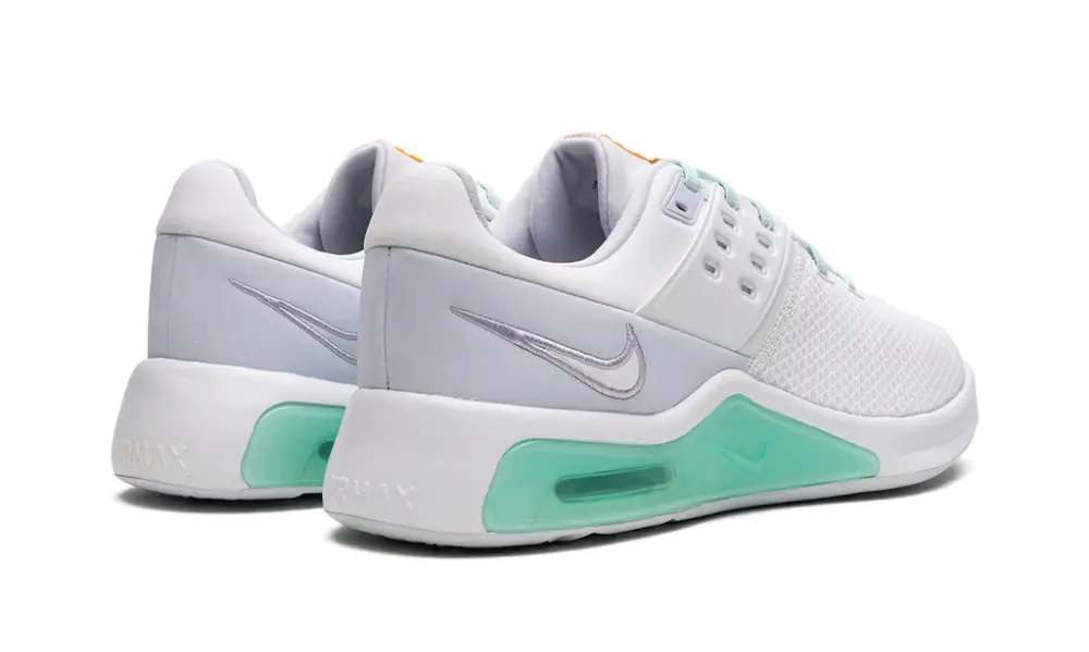 Nike Lifestyle WMNS Air Max Bella TR 4