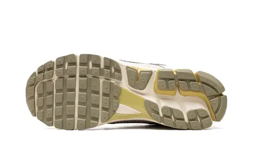 Nike Lifestyle Zoom Vomero 5 'Light Bone Medium Olive' 