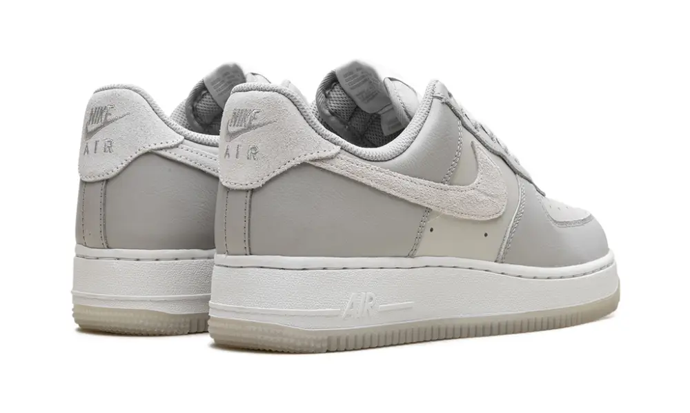 Nike Lifestyle Air Force 1 '07 'Light Bone'