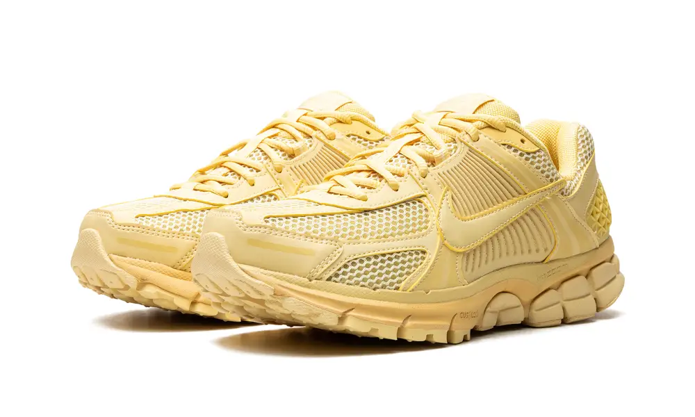 Nike Lifestyle Zoom Vomero 5 'Saturn Gold'