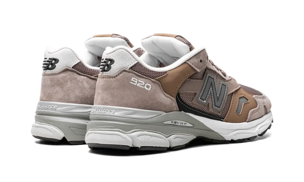 More New Balance 920 'Sand Navy' 