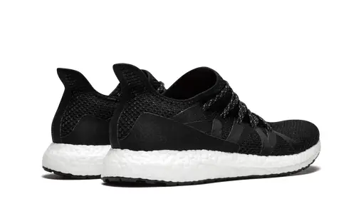 Adidas Ultraboost AM4NYC 
