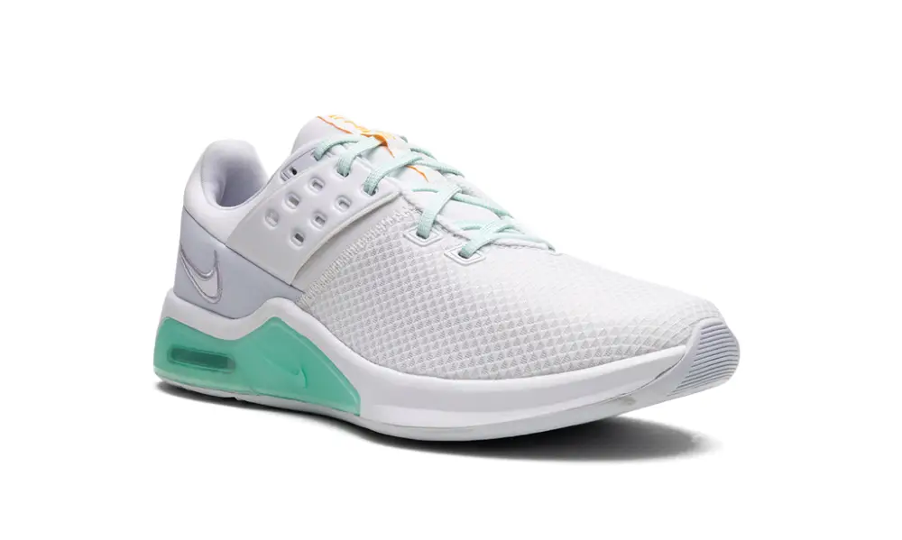 Nike Lifestyle WMNS Air Max Bella TR 4