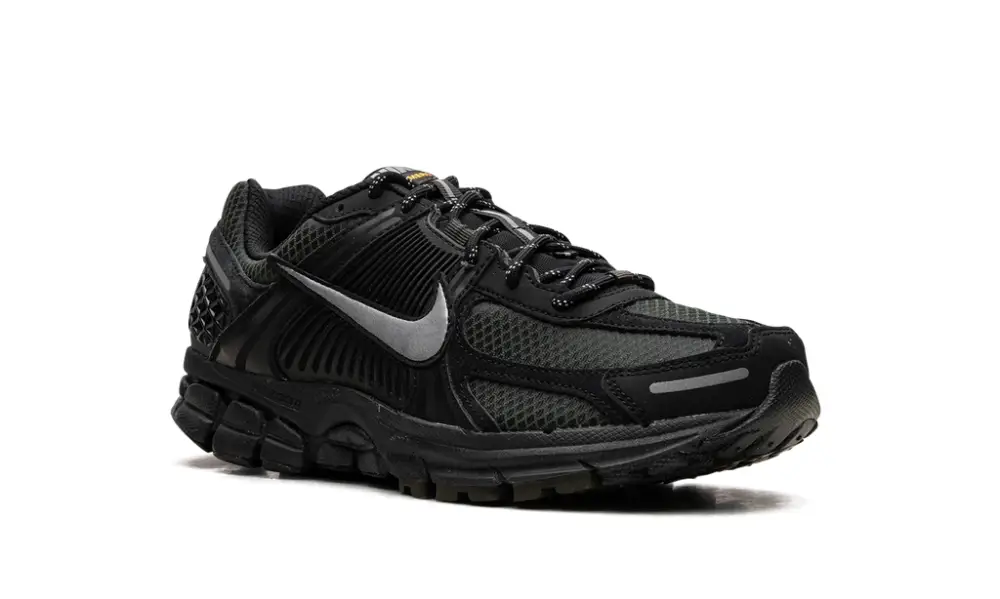 Nike Lifestyle Vomero 5 'Black Sequoia'