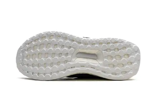 Adidas Ultraboost Parley x UltraBoost 4.0 'Carbon' 