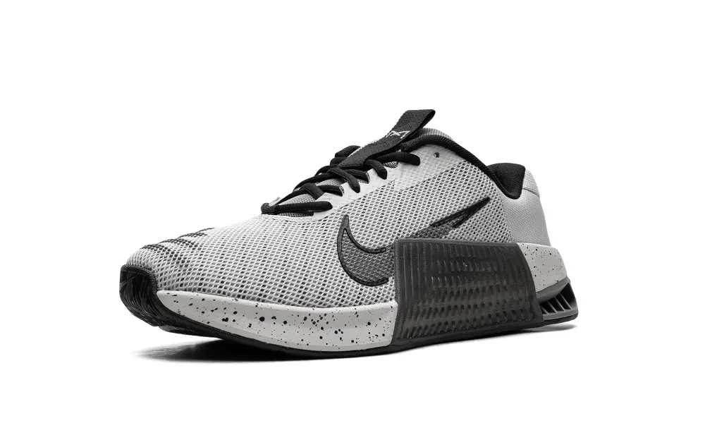 Nike Lifestyle Metcon 9 'Light Iron Ore Flat Pewter' 