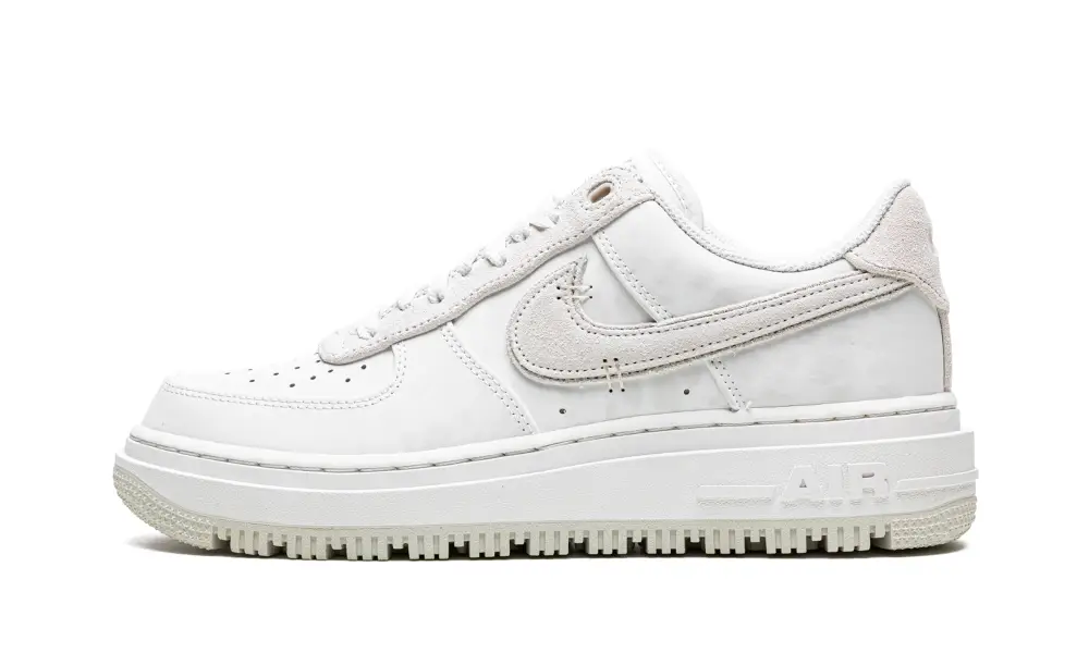 Nike Lifestyle Air Force 1 Luxe 'Summit White'
