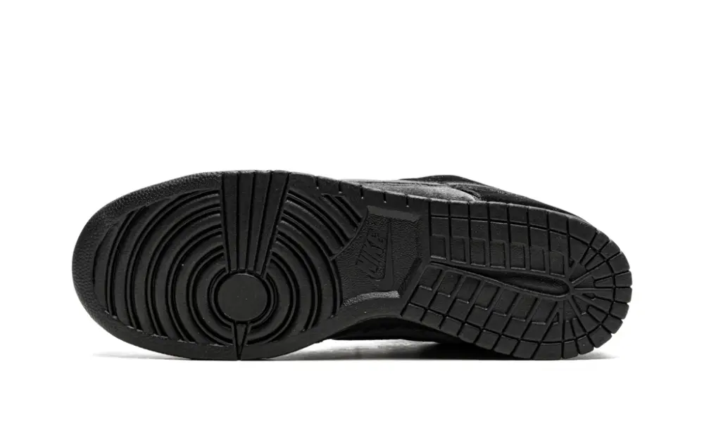 Nike Dunk Dunk Low 'Dover Street Market Triple Black Velvet'