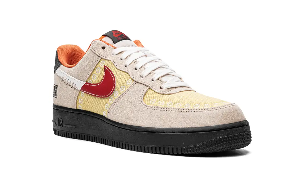 Nike Lifestyle Air Force 1 Low 'Somos Familia'