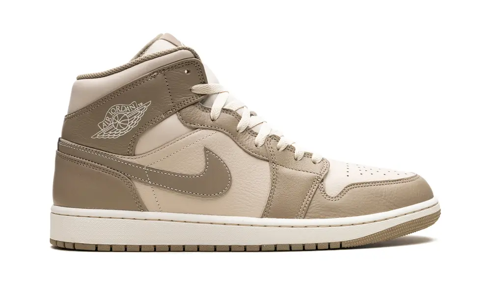 Air Jordan 1 Air Jordan 1 Mid 'LEGEND LIGHT BROWN'