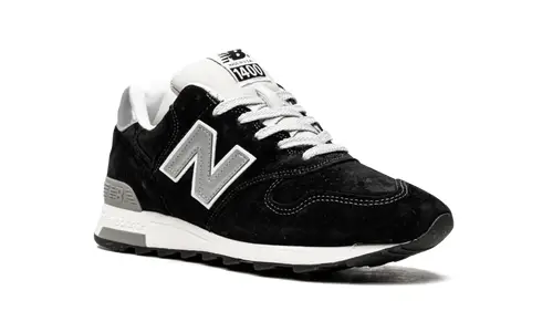 More New Balance 1400 'Black   Silver' 