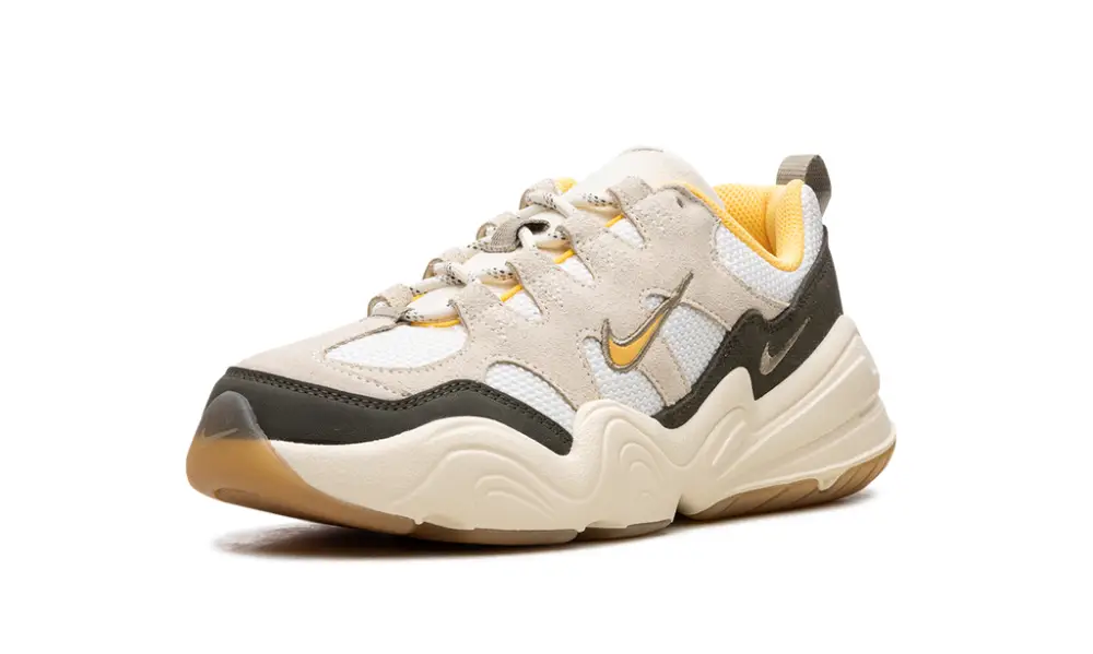 Nike Lifestyle TECH HERA WMNS 'Coconut Milk'