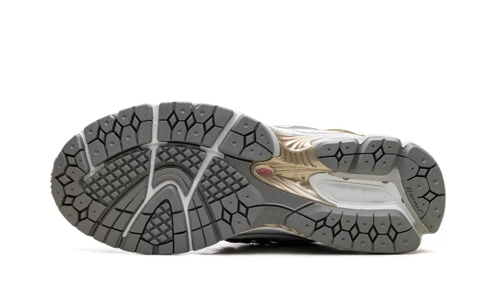 New Balance 1906R 1906R 'Silver Dragon Berry Gold' 