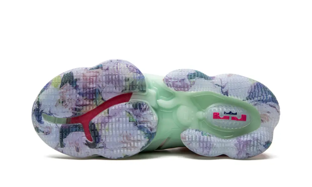 Nike Basketball LeBron 19 'Valentine's Day'