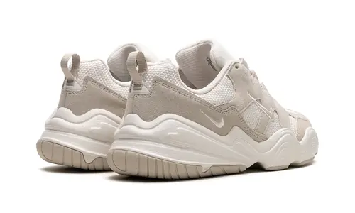 Nike Lifestyle TECH HERA WMNS 'Light Orewood brown' 