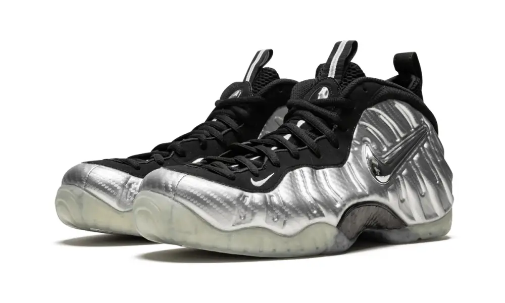 Nike Basketball Air Foamposite Pro 'Silver Surfer'