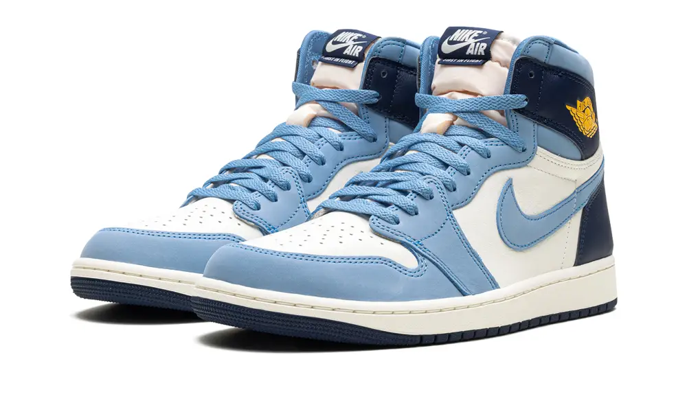 Air Jordan 1 Jordan 1 High OG WMNS 'First in Flight' 56124
