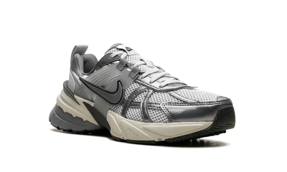 Nike Lifestyle V2K RUN WMNS 'Pure Platinum Wolf Grey' 