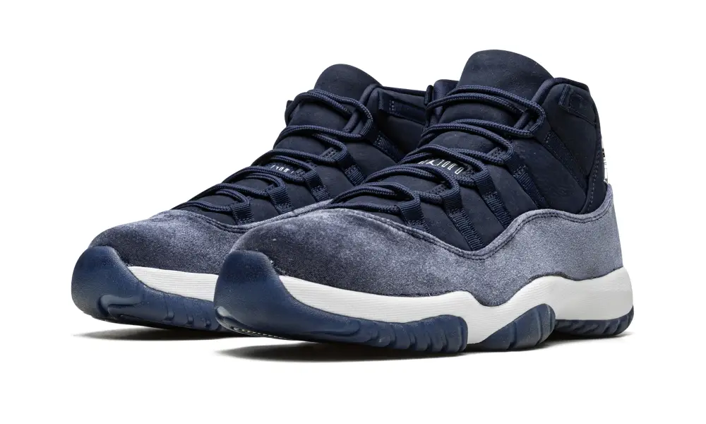 Air Jordan 11 AIR JORDAN 11 VELVET WMNS 'Midnight Navy'