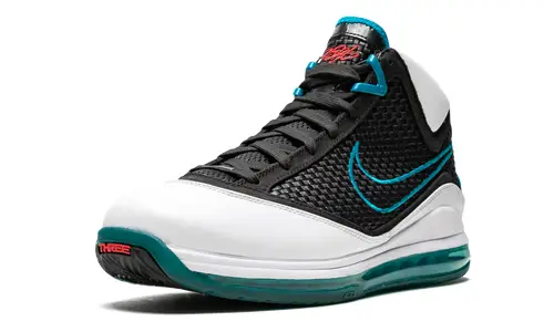Nike Basketball Air Max Lebron 7 NFW 'Red Carpet'