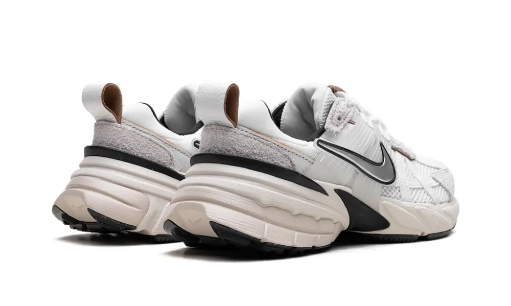 Nike Lifestyle V2K Run Wmns 'Summit White' 