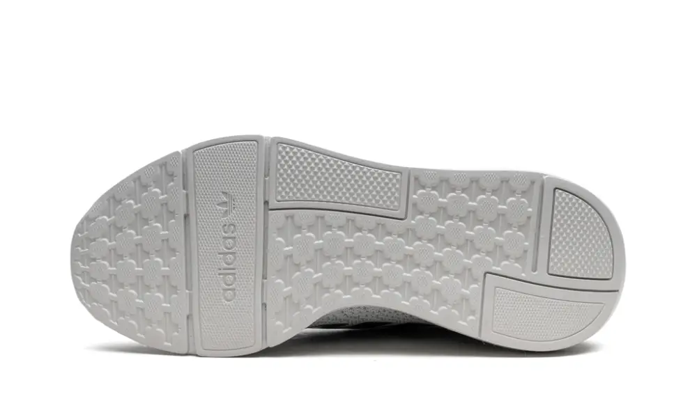 More Adidas Shoes SWIFT RUN 22 WMNS 'Crystal White' 