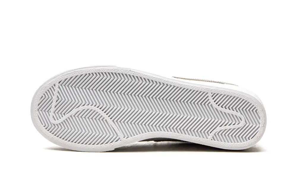 Nike Lifestyle BLAZER LO PLATFORM WMNS 