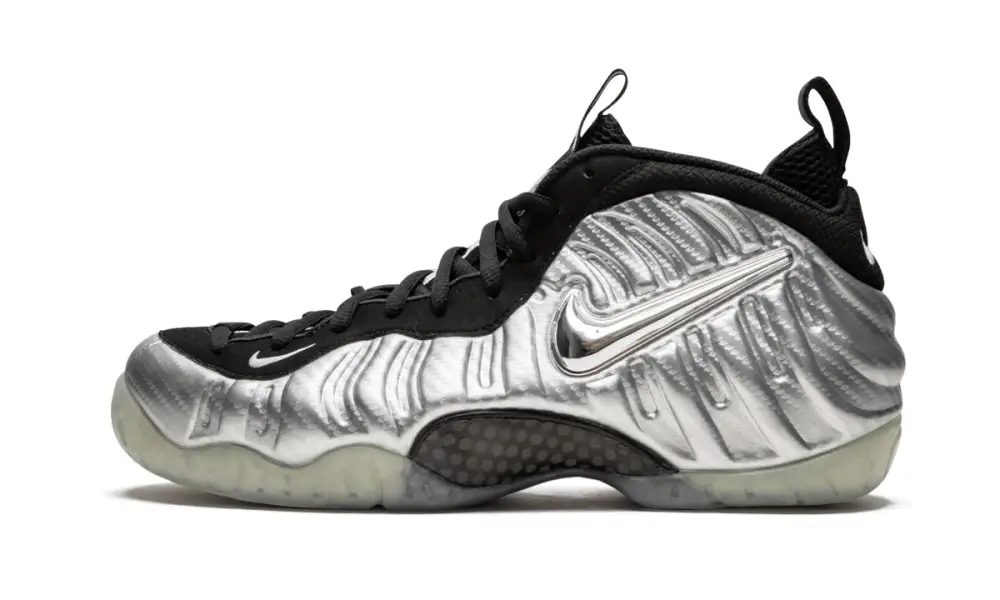 Nike Basketball Air Foamposite Pro 'Silver Surfer' 