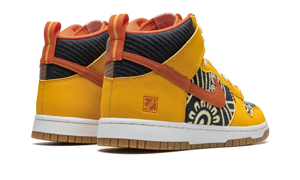 Nike Dunk Dunk High 'Somos Familia' 