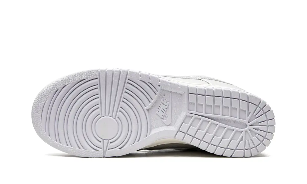 Nike Dunk Dunk Low 'Metallic Silver'