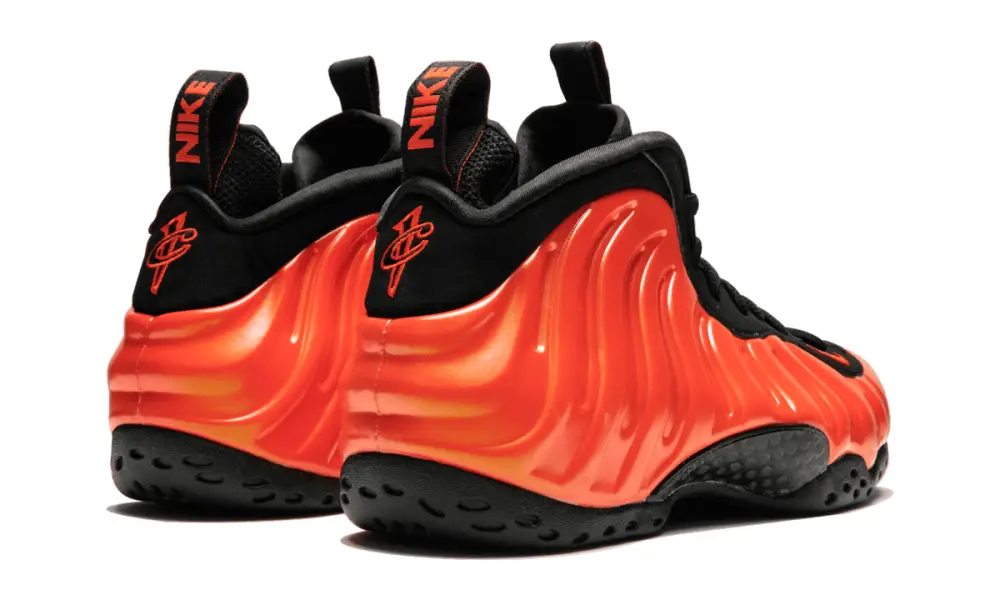 Nike Basketball Air Foamposite One 'Habanero Red'