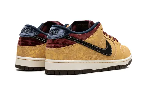 Nike Lifestyle SB Dunk 'City Of Cinema'