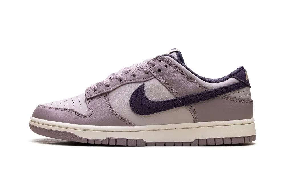 Nike Dunk Dunk Low SE 'Light Violet Ore'