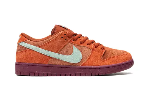 Nike SB SB Dunk Low Pro Prm 'Mystic Red'