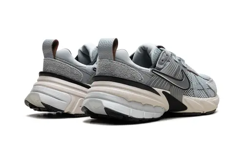 Nike Lifestyle V2K Run WMNS 'Light Pumic Black Chrome'