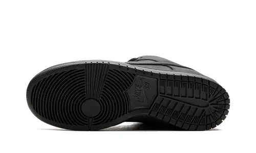 SB Dunk 'Triple Black' 