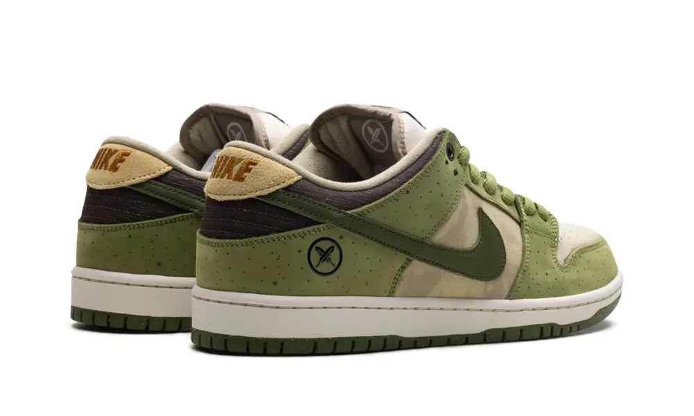 SB Dunk Low 'Yuto Horigome - Matcha'