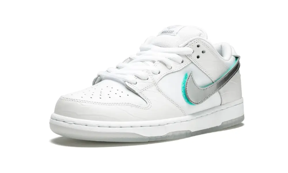 Nike SB SB Dunk Low Pro OG QS 'Diamond Supply White' 