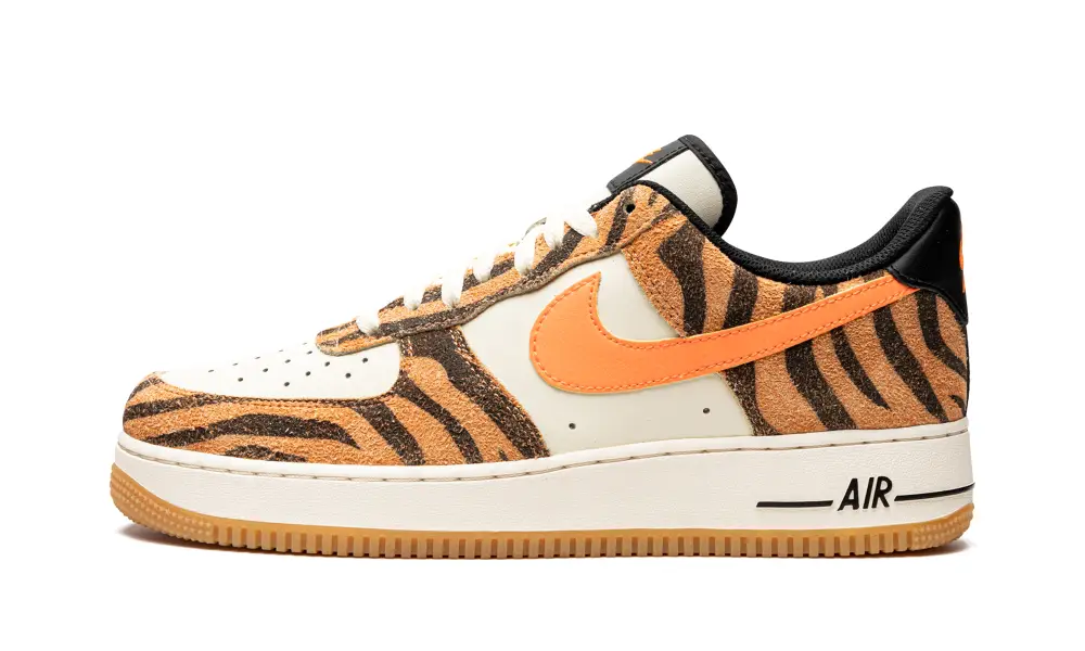 Nike Lifestyle Air Force 1 '07 PRM 'Daktari Stripes' 