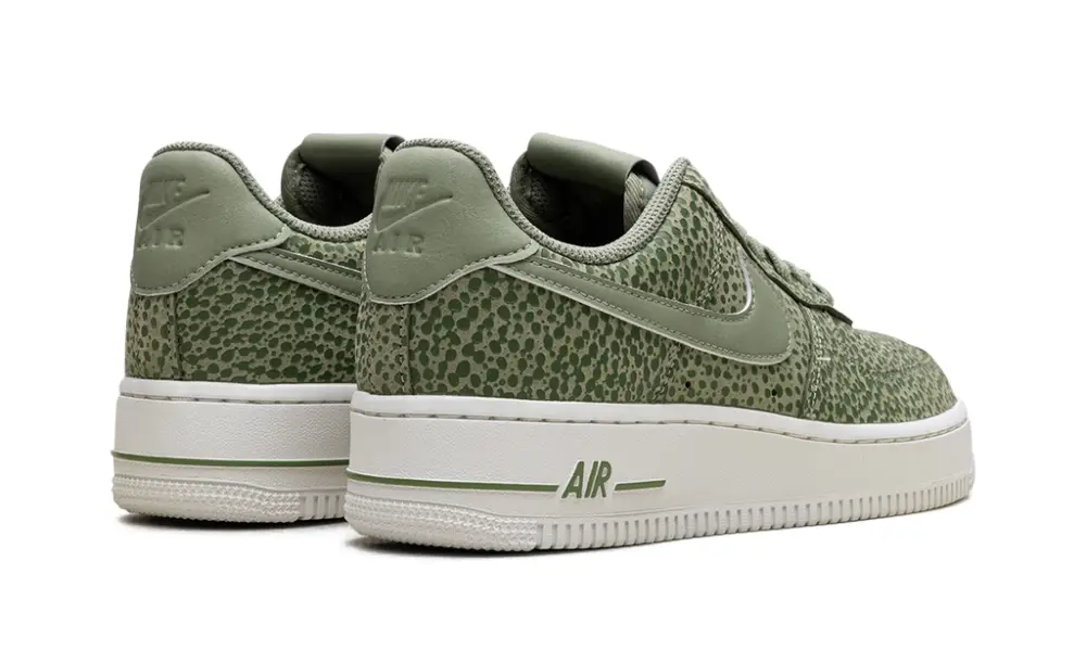 Nike Lifestyle AIR FORCE 1 '07 WMNS 'Green' 