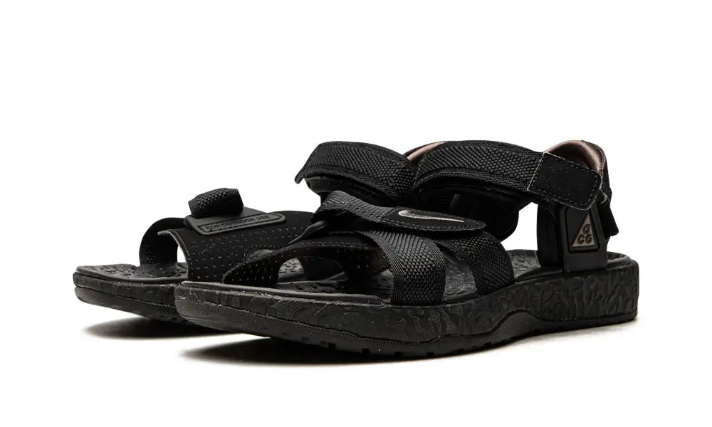 Nike Basketball ACG Air Deschutz 'Black'