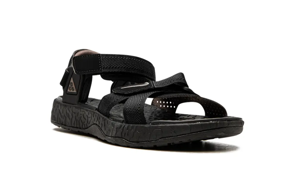 Nike Basketball ACG Air Deschutz 'Black' 