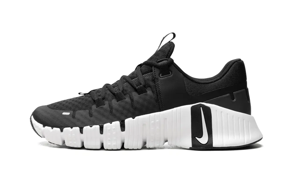 Nike Lifestyle Free Metcon 5 'Black   White' 