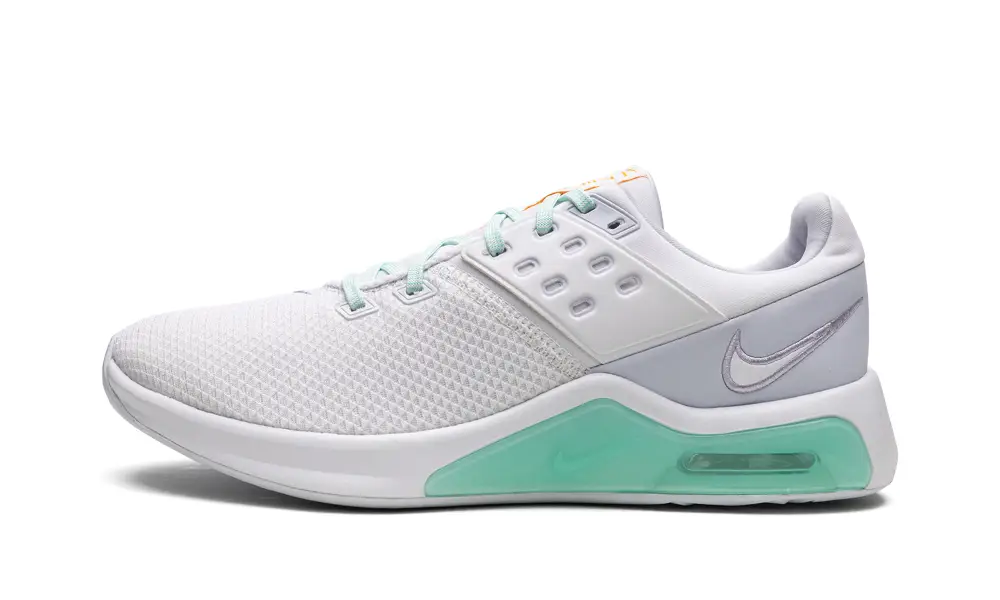 Nike Lifestyle WMNS Air Max Bella TR 4