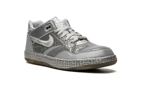 Nike Basketball Sky Force 88 Low LTR QS 