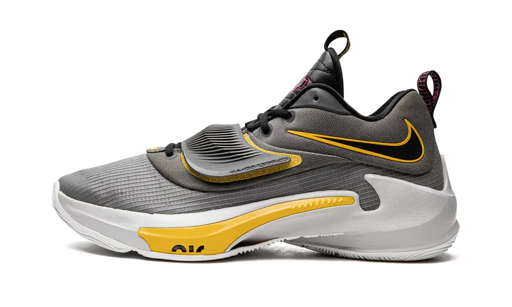 Nike Basketball Zoom Freak 3 'Low Battery'